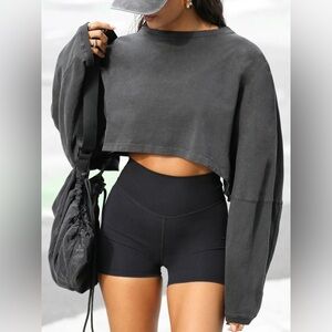 Round Neck Long Sleeve Crop Sweatshirt
